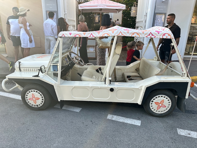 luxury restaurant Saint-Tropez