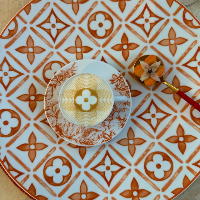 luxury restaurant Saint-Tropez